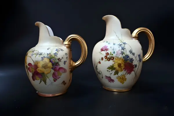 Кувшины Worcester "blush ivory". Англия 19в — вид 10