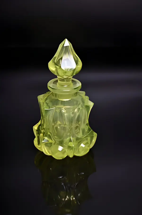 Парфюмерный флакон. Уран. исз 1840г, Готика — вид 3