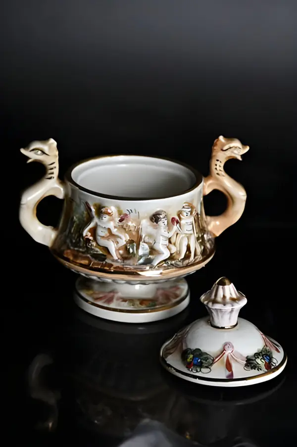 Сет тет-а-тет. Сахарница и 2 пары. Capodimonte — вид 3