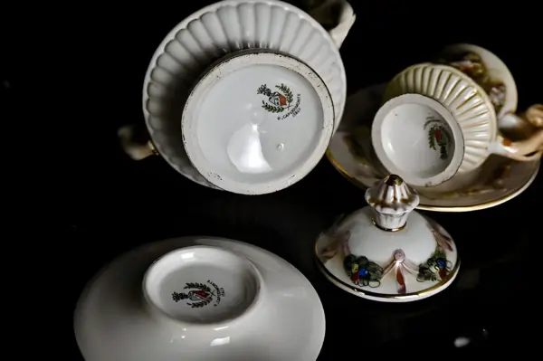 Сет тет-а-тет. Сахарница и 2 пары. Capodimonte — вид 5