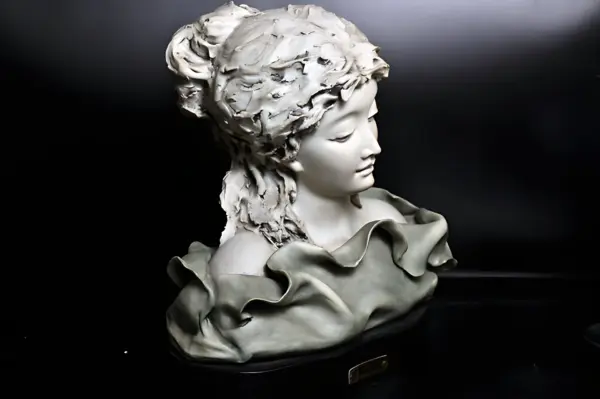 Бюст скульптура. Бисквит. Gianni Visentin — вид 2