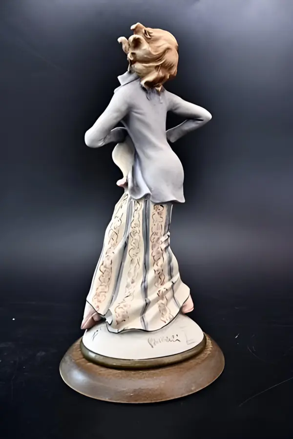 Статуэтки девушки. Capodimonte B. Merli. Италия — вид 3