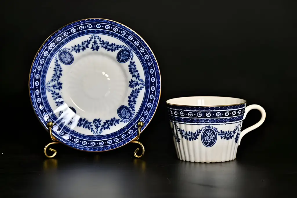 Антикварная чайная пара. Wedgwood. Англия — вид 1