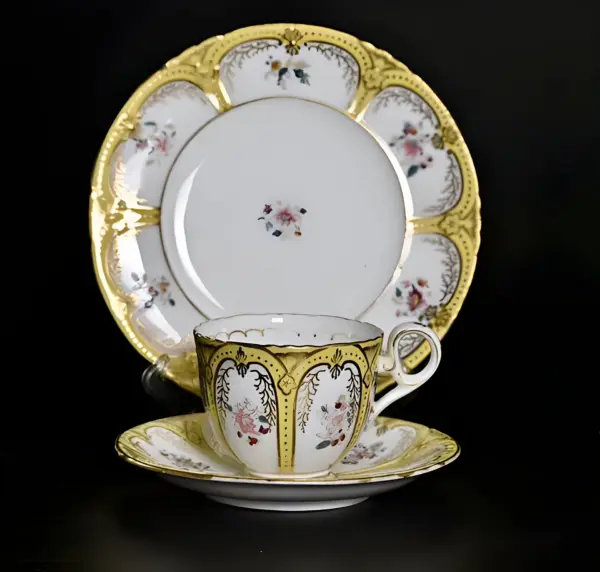 Антикварное Чайное трио Coalport. Англия — вид 3