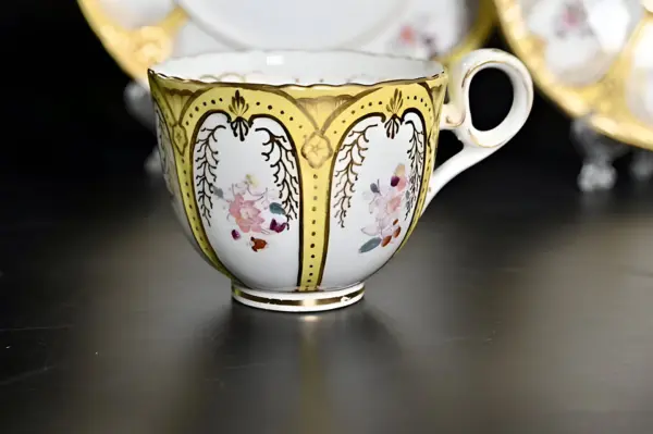 Антикварное Чайное трио Coalport. Англия — вид 5