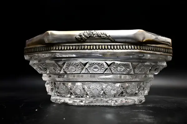 Антикварная ваза с ручкой. Baccarat. 19 в — вид 2