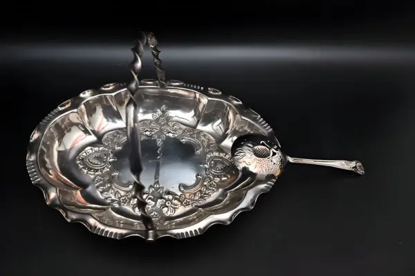 Ваза-корзинка с ручкой. Серебрение. Европа — вид 9