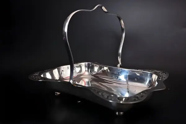 Ваза корзинка с ручкой. Серебрение. Англия — вид 5