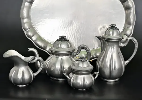 Чайно-кофейный сервиз. Олово. Серебрение. Италия — вид 6